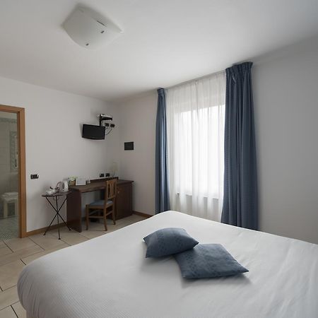Hotel Villa Colico Ngoại thất bức ảnh